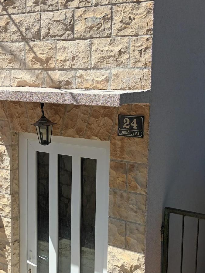 Delmar Apartment Komiza Exterior photo